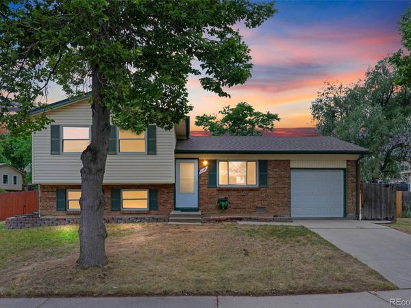 15384 E Idaho Place, Aurora, CO 80017
