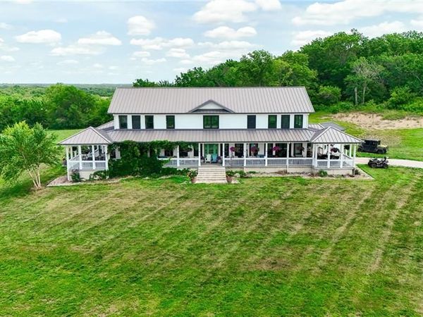 9987 W 351st Street, Paola, KS 66071