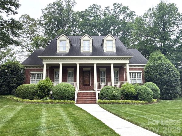 1500 Ferncliff Road , Charlotte, NC 28211