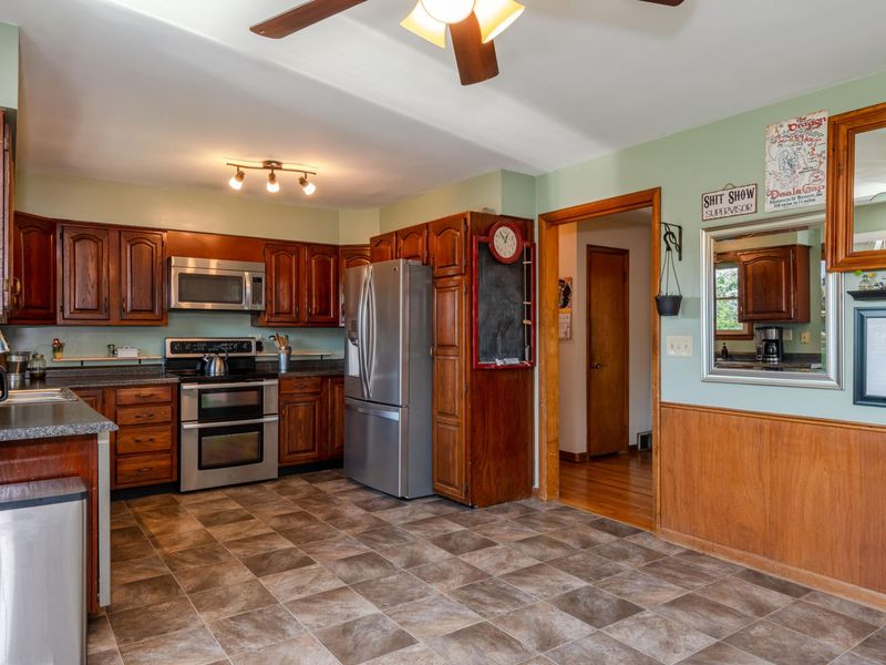 1566 Grimes Avenue, Urbana, OH 43078 Photo 21