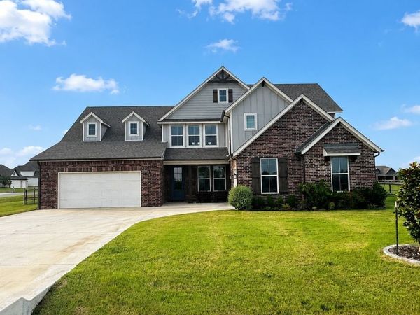 117 W 168th Street S, Glenpool, OK 74033