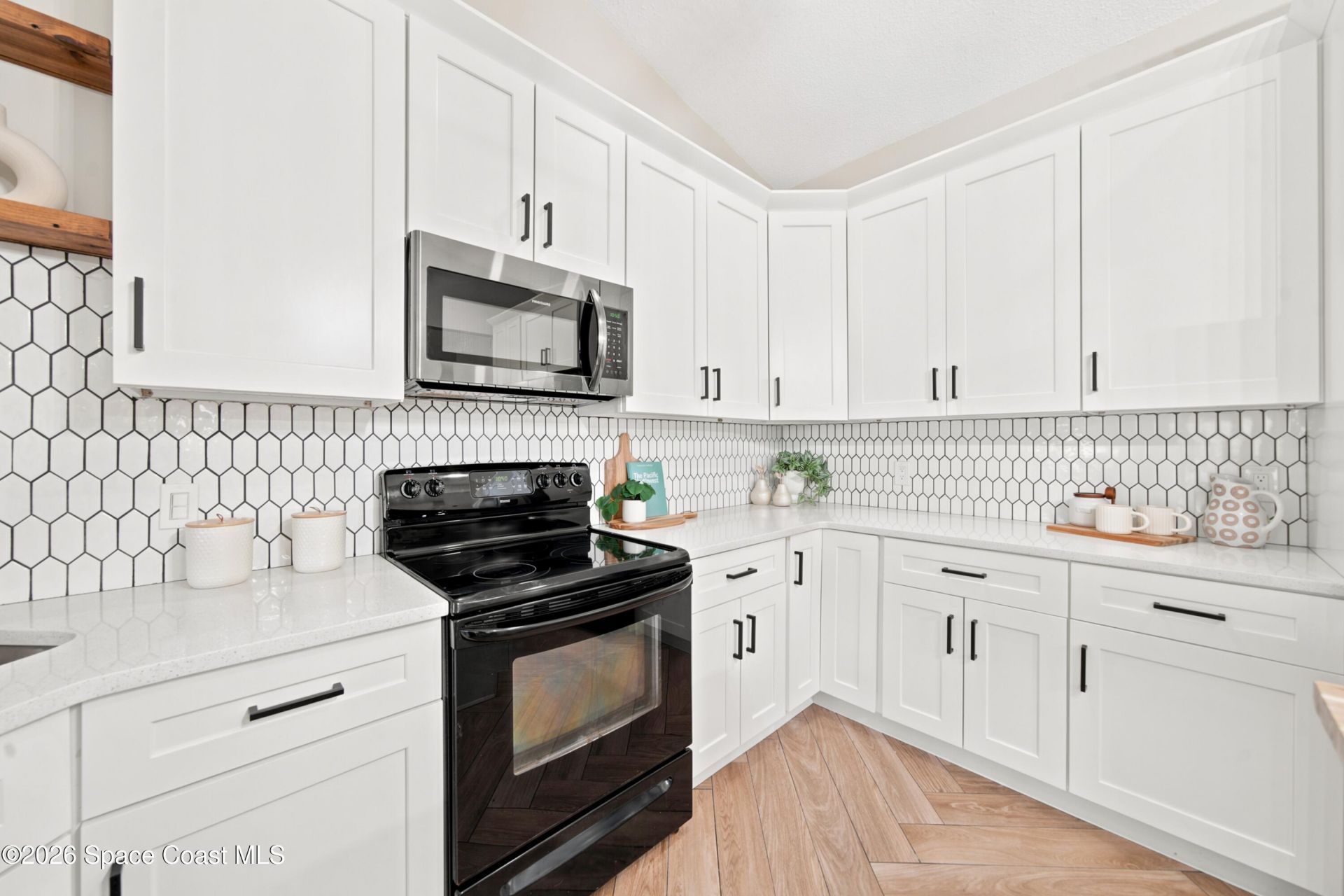 429 Maple Bluff Circle , Melbourne, FL 32940 Photo