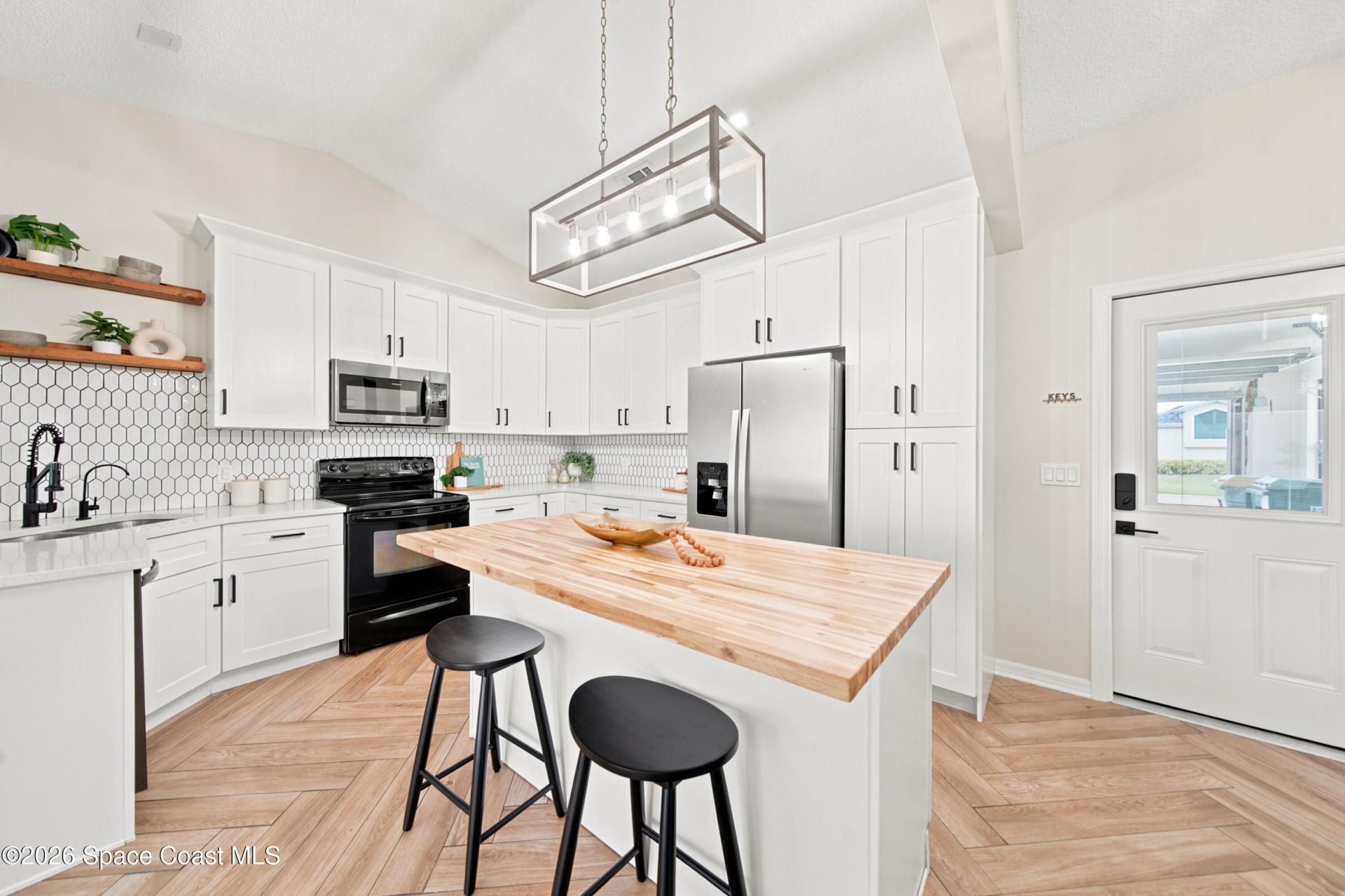 429 Maple Bluff Circle , Melbourne, FL 32940 Photo