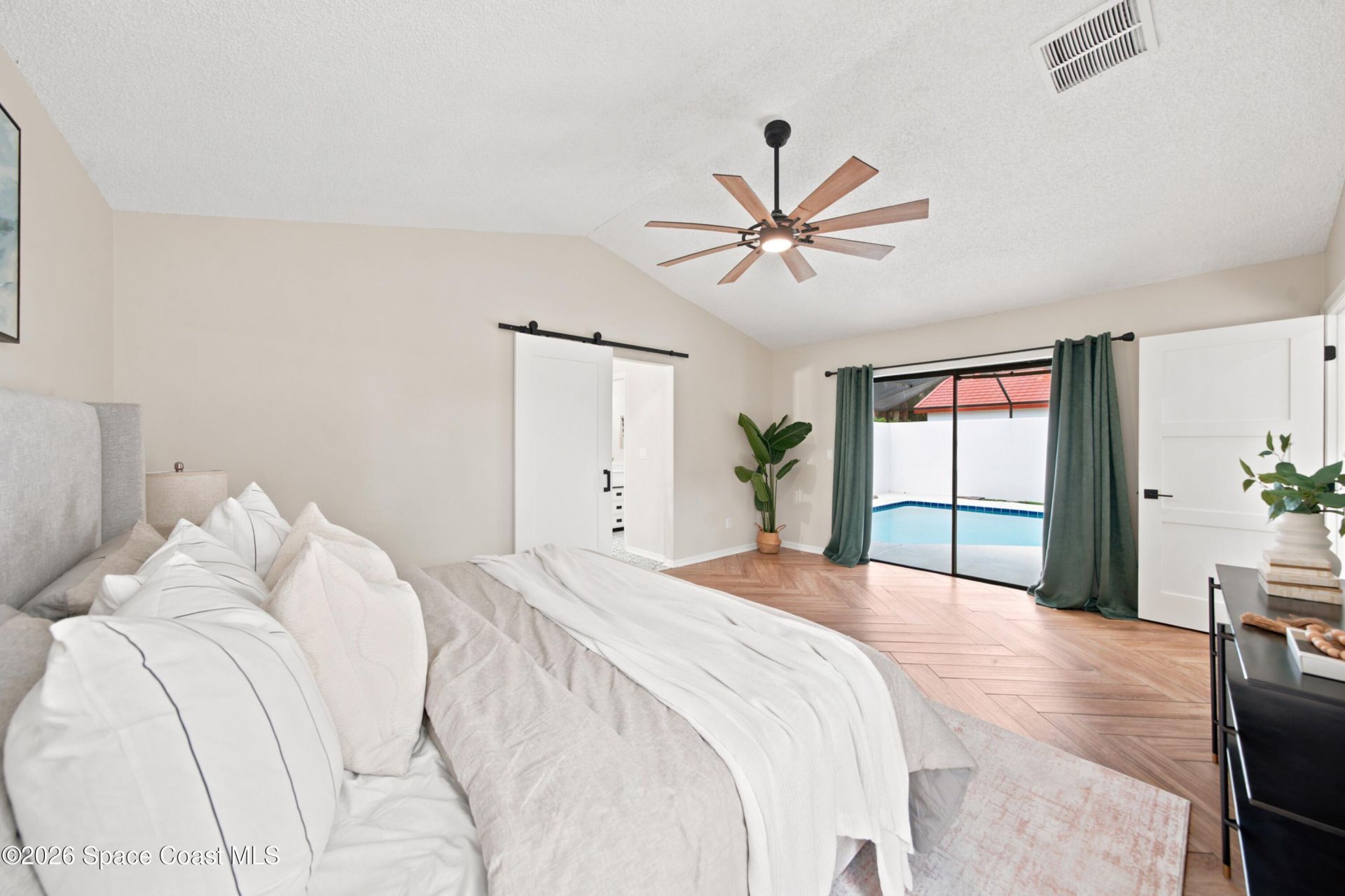 429 Maple Bluff Circle , Melbourne, FL 32940 Photo