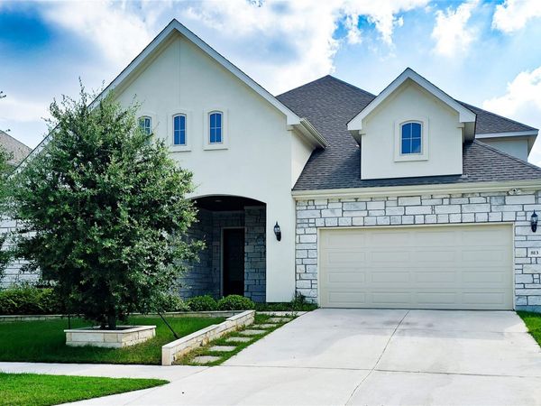 813 Sunny Ridge DR, Leander, TX 78641