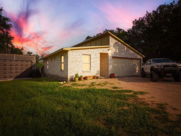 2705 Cory LN, Spicewood, TX 78669