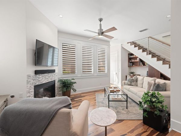 1227 Newning Ave, Unit 10, Austin, TX 78704