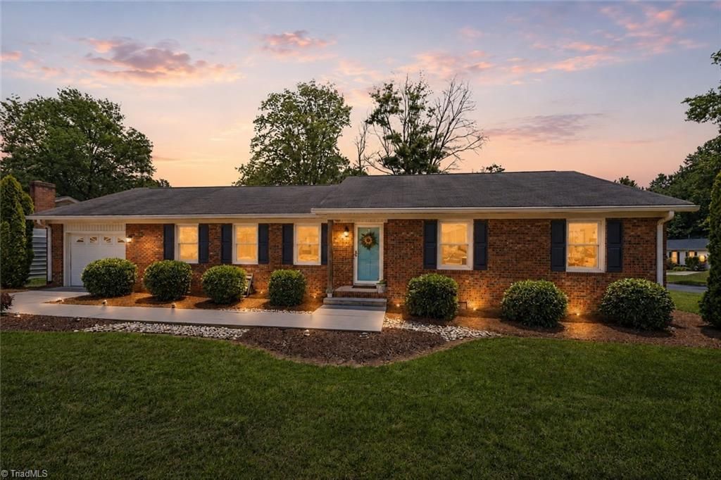2800 New Garden Road E, Greensboro, NC 27455 Main Photo