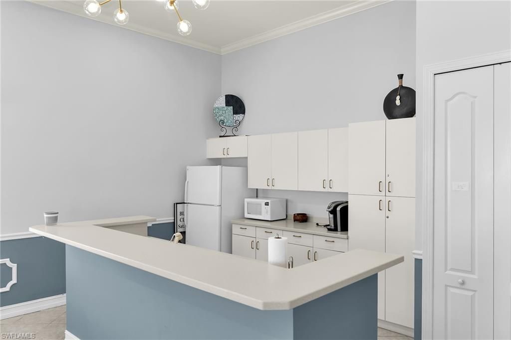 7835 Regal Heron Cir , Unit 202, Naples, FL 34104 Photo