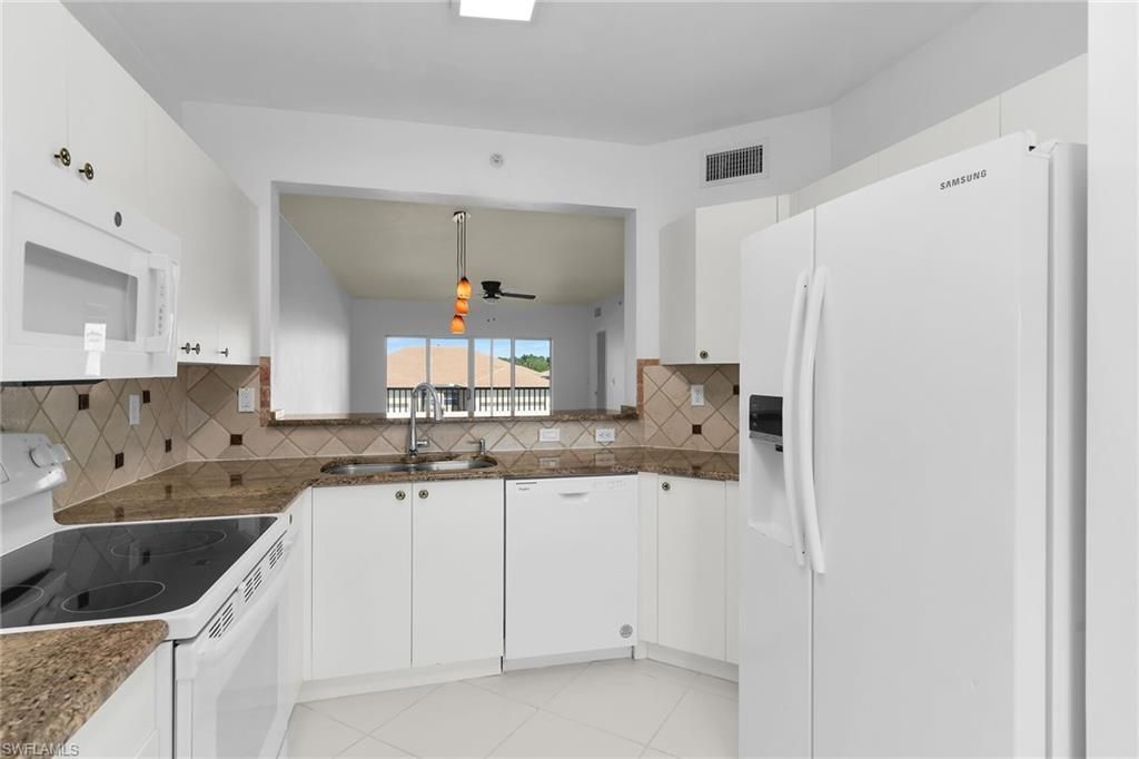 7835 Regal Heron Cir , Unit 202, Naples, FL 34104 Photo