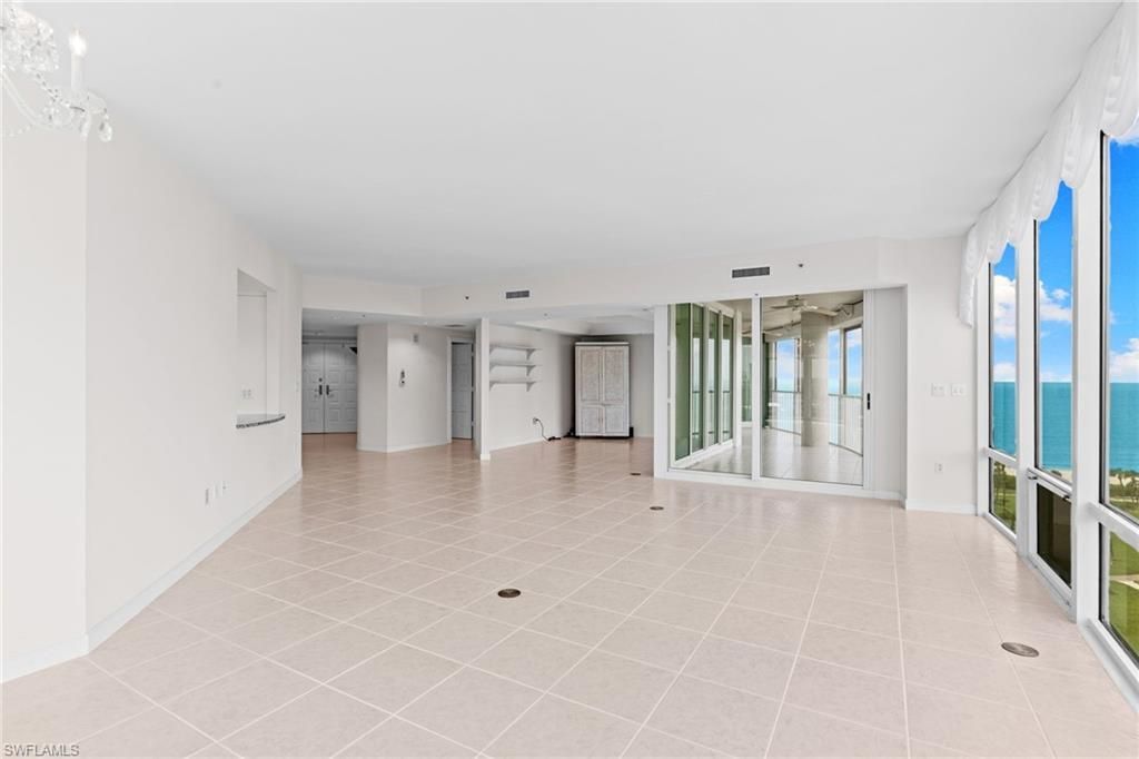 3971 Gulf Shore Blvd N, Unit 1004, Naples, FL 34103 Photo
