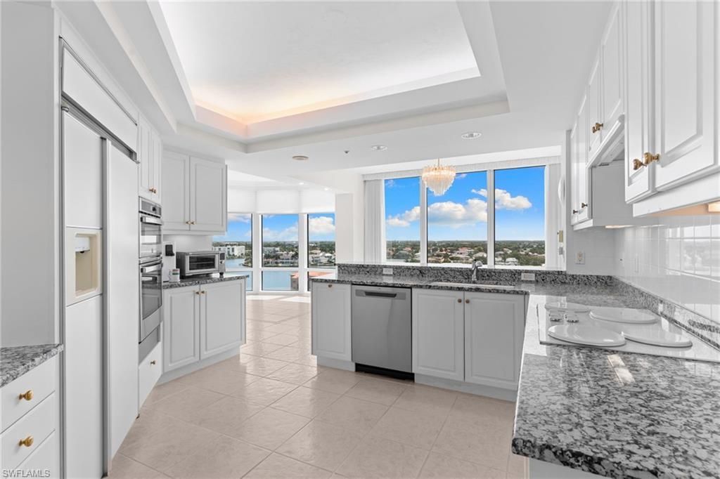 3971 Gulf Shore Blvd N, Unit 1004, Naples, FL 34103 Photo