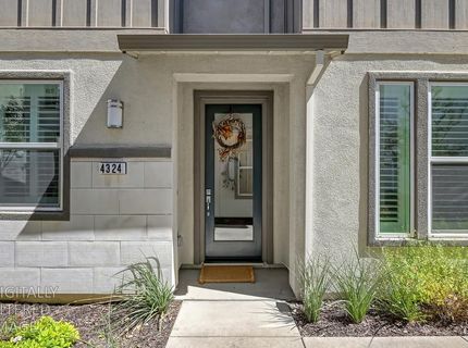 4324 Ocean Ln, Elk Grove, CA 95757 Photo