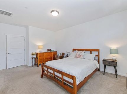 4324 Ocean Ln, Elk Grove, CA 95757 Photo