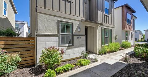 4324 Ocean Ln, Elk Grove, CA 95757 Photo