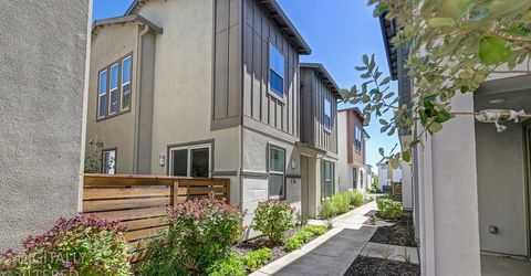 4324 Ocean Ln, Elk Grove, CA 95757 Photo