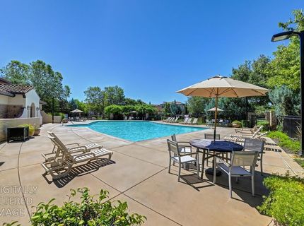 4324 Ocean Ln, Elk Grove, CA 95757 Photo