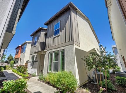 4324 Ocean Ln, Elk Grove, CA 95757 Photo