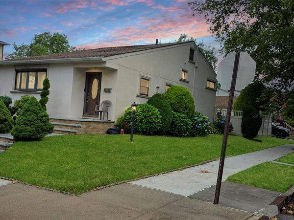 2104 157th Street , Whitestone, NY 11357