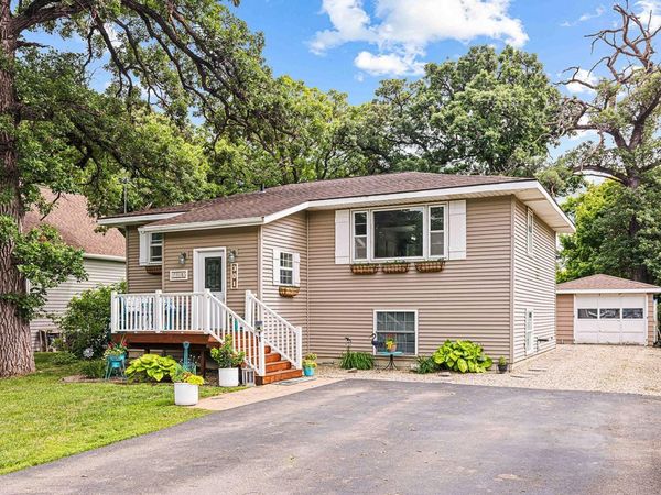 301 Wall Avenue , Horace, ND 58047