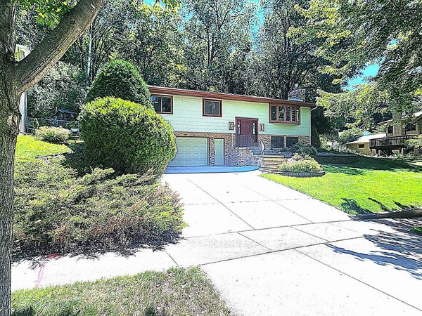 2510 Northern Hills Court NE, Rochester, MN 55906
