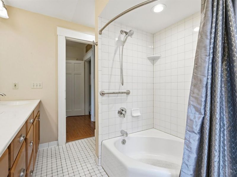 3356 Gano Avenue, Cincinnati, OH 45220 Photo 34