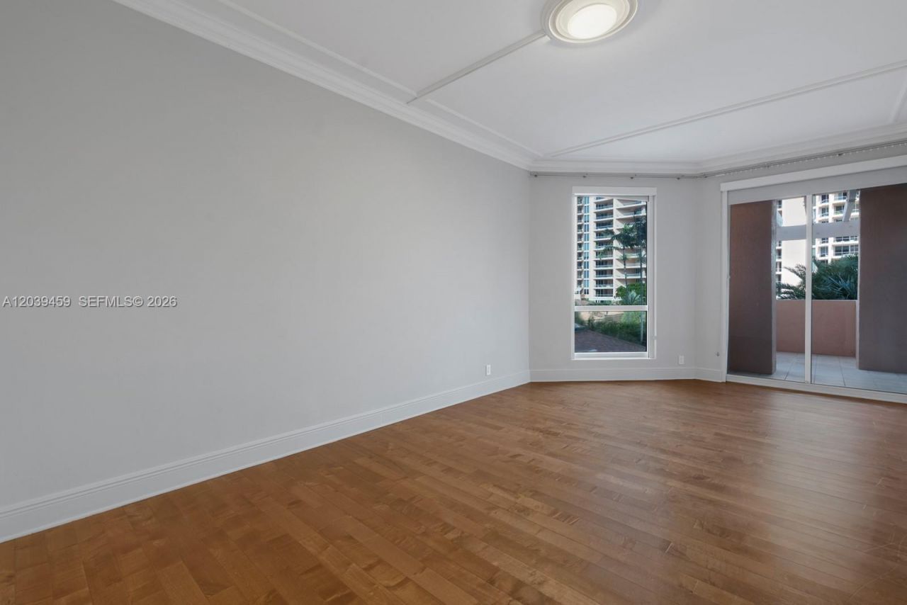 10 Edgewater Dr , Unit 4H, Coral Gables, FL 33133 Photo