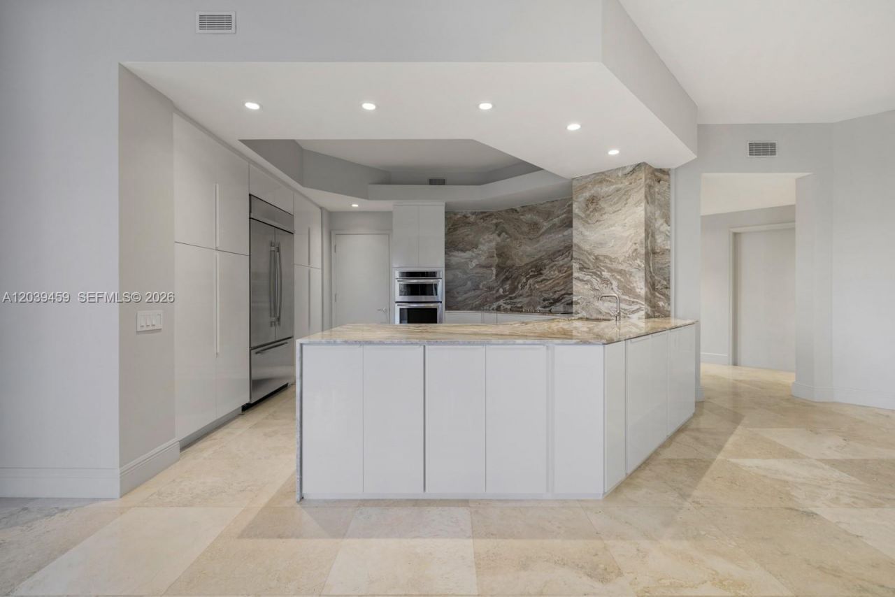 10 Edgewater Dr , Unit 4H, Coral Gables, FL 33133 Photo
