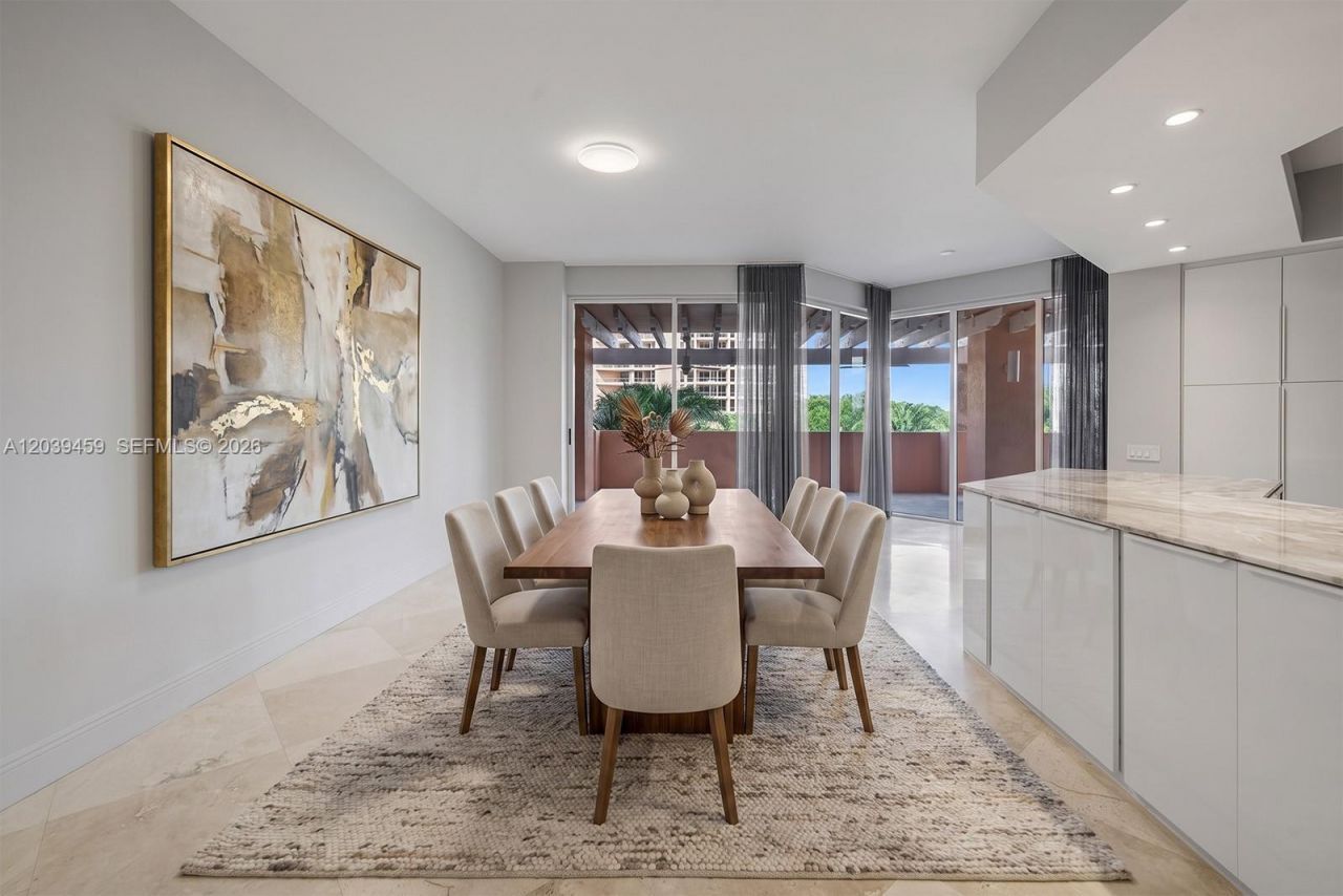 10 Edgewater Dr , Unit 4H, Coral Gables, FL 33133 Photo
