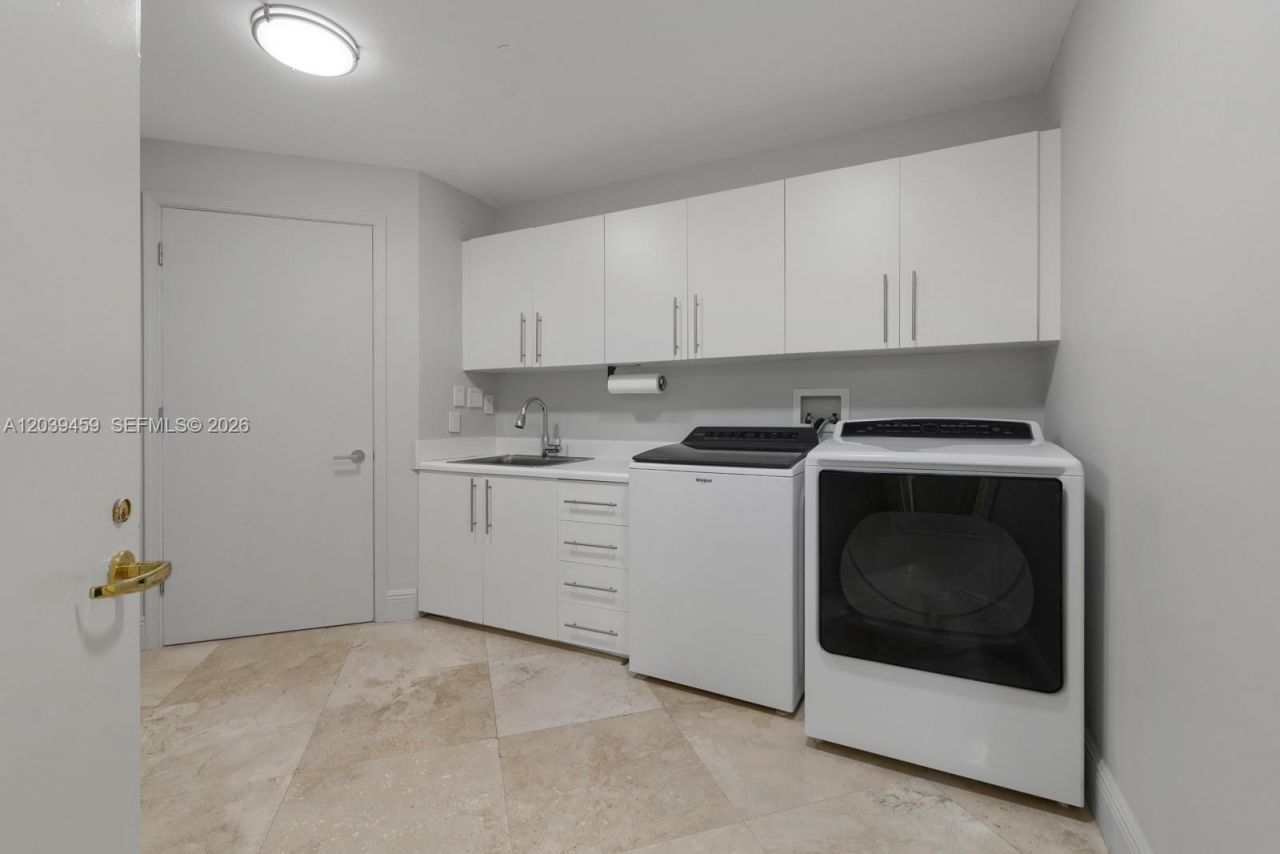 10 Edgewater Dr , Unit 4H, Coral Gables, FL 33133 Photo