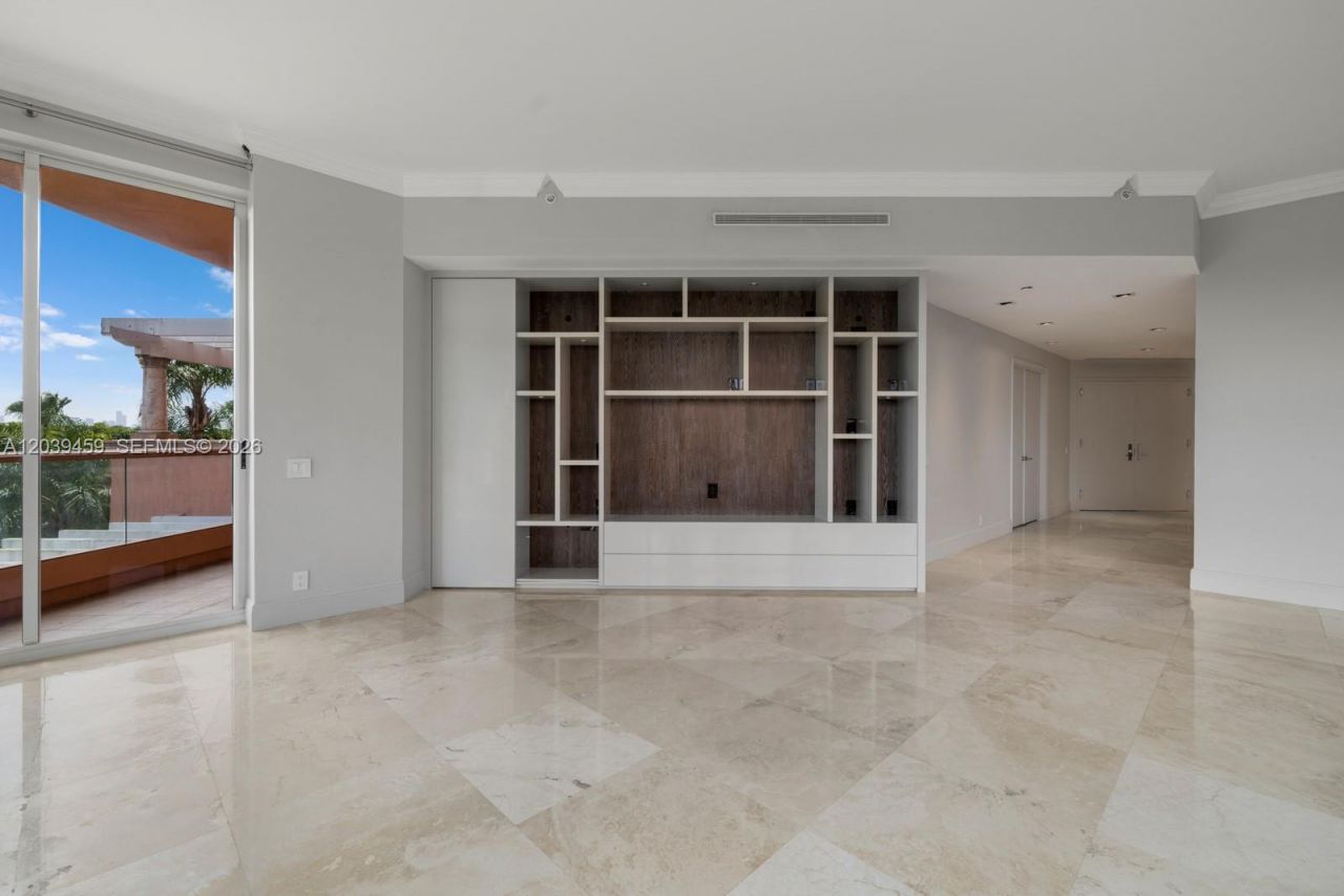 10 Edgewater Dr , Unit 4H, Coral Gables, FL 33133 Photo