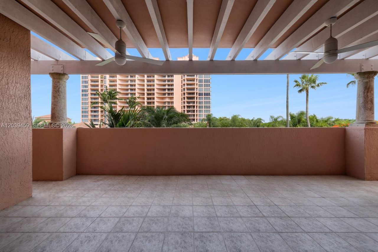 10 Edgewater Dr , Unit 4H, Coral Gables, FL 33133 Photo