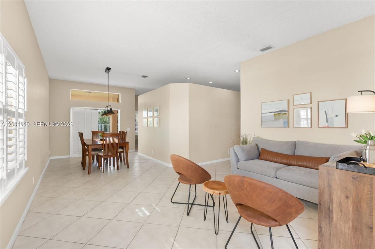 1414 Banyan Way , Weston, FL 33327 Photo