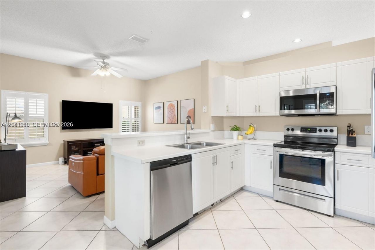 1414 Banyan Way , Weston, FL 33327 Photo