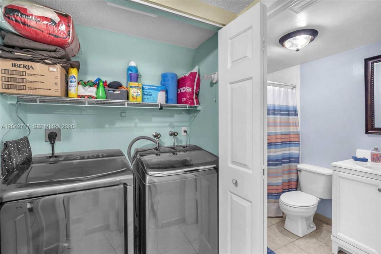 9018 NW 120th St , Unit 133, Hialeah Gardens, FL 33018 Photo