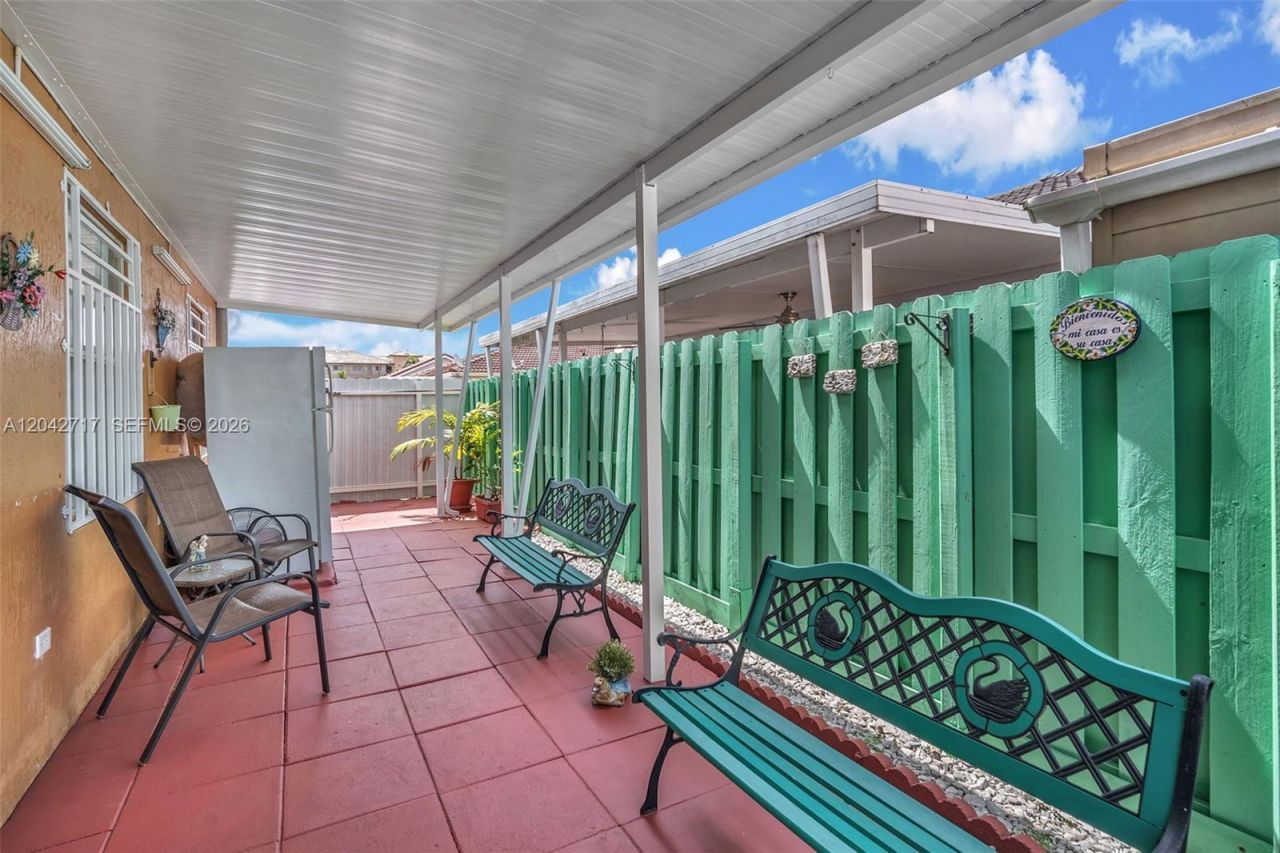 9018 NW 120th St , Unit 133, Hialeah Gardens, FL 33018 Photo