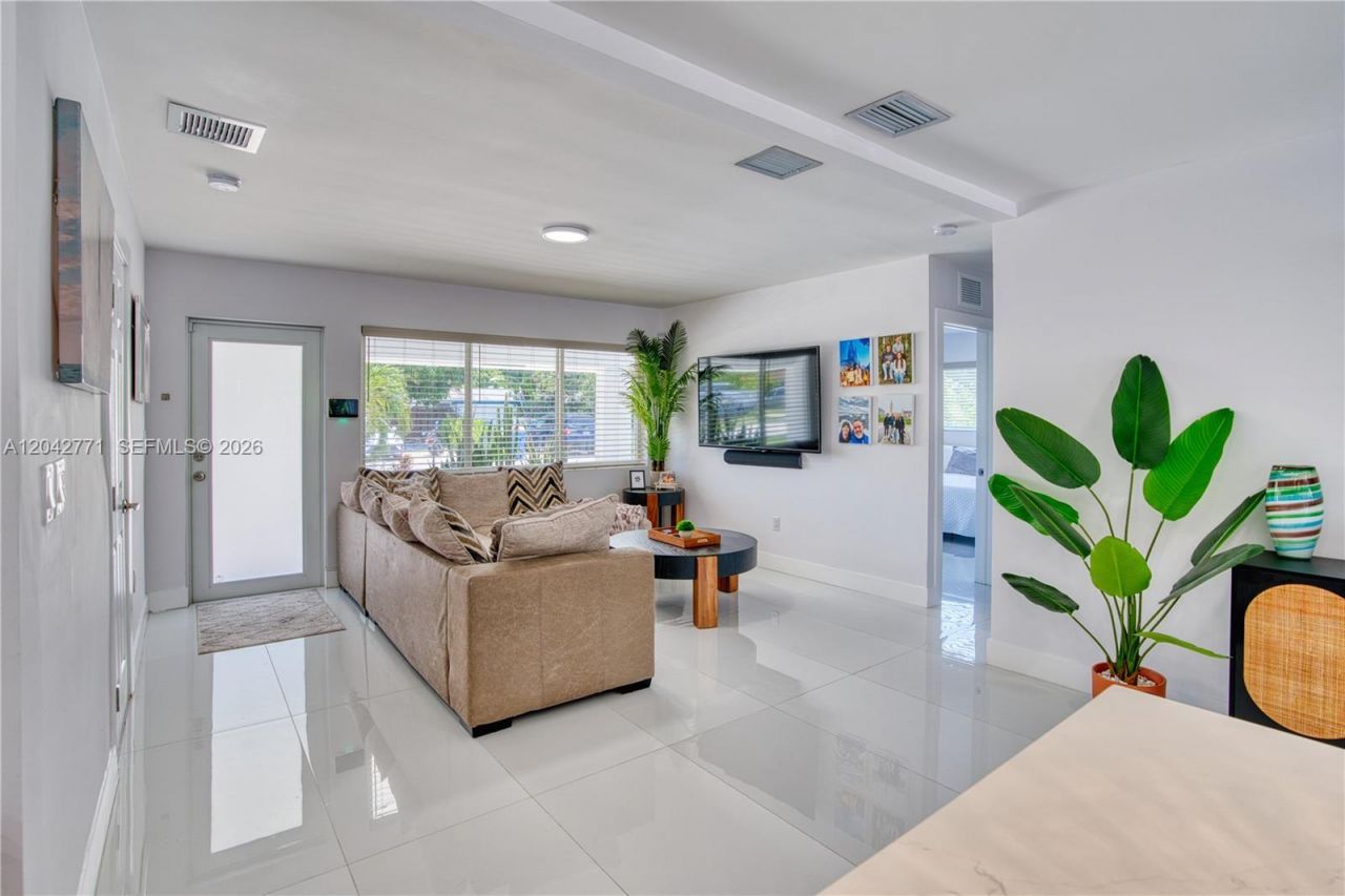 132 Almar Dr , Wilton Manors, FL 33334 Photo