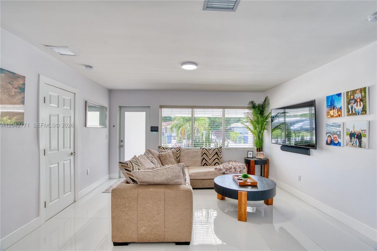 132 Almar Dr , Wilton Manors, FL 33334 Photo