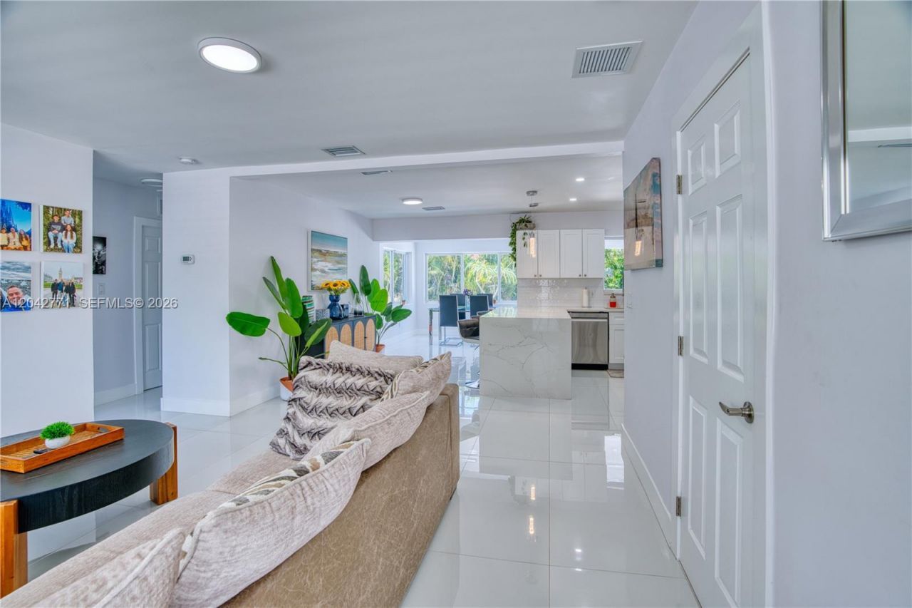 132 Almar Dr , Wilton Manors, FL 33334 Photo