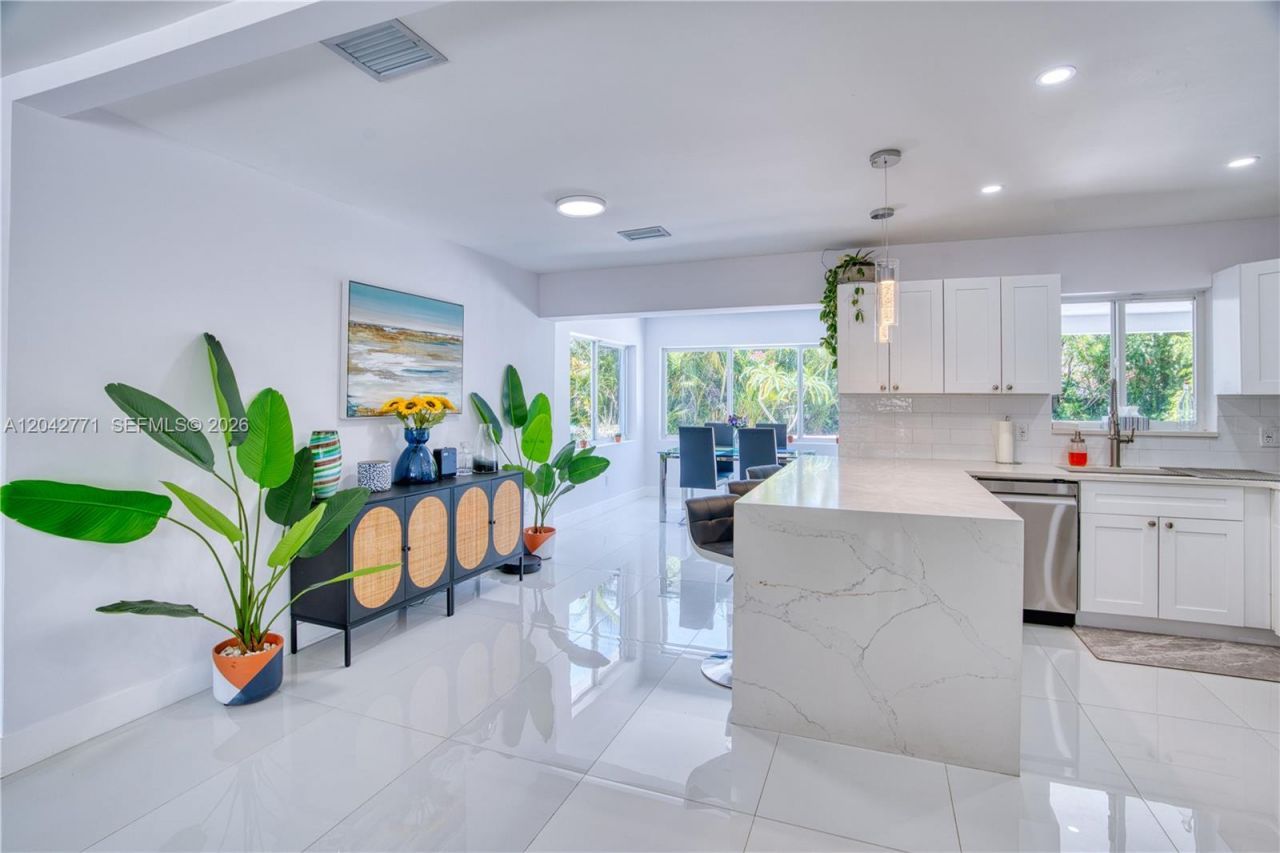132 Almar Dr , Wilton Manors, FL 33334 Photo