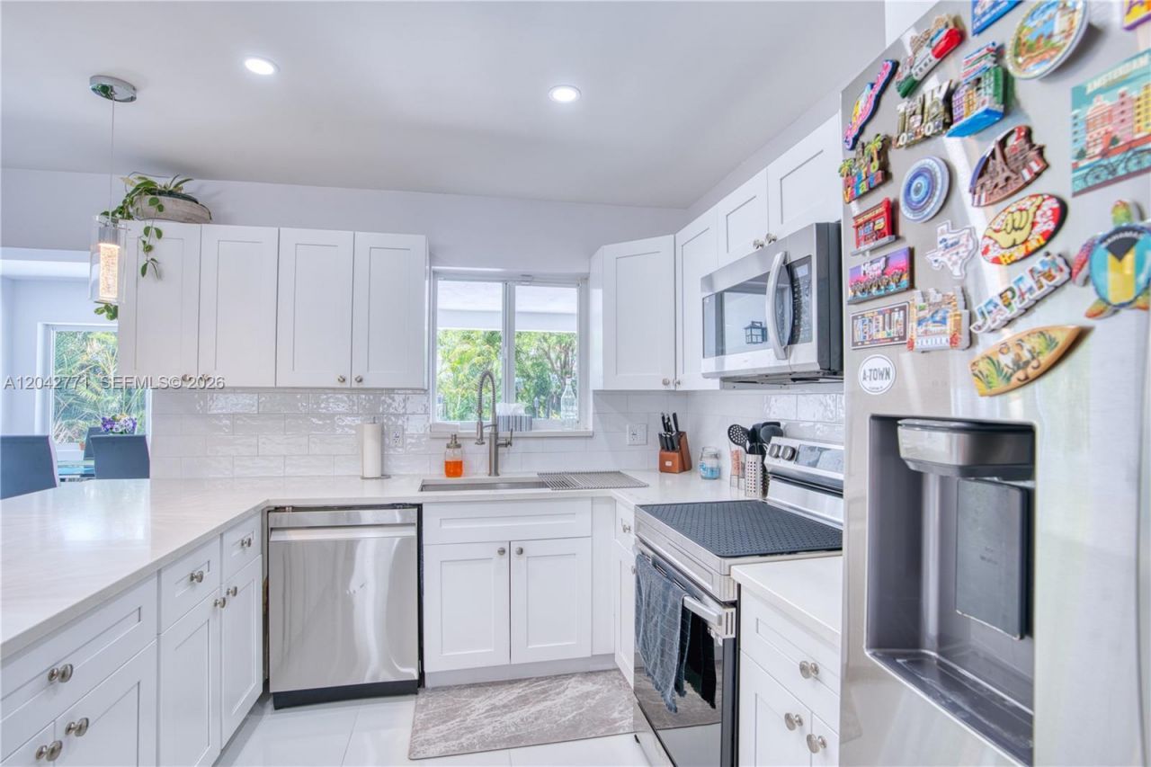132 Almar Dr , Wilton Manors, FL 33334 Photo