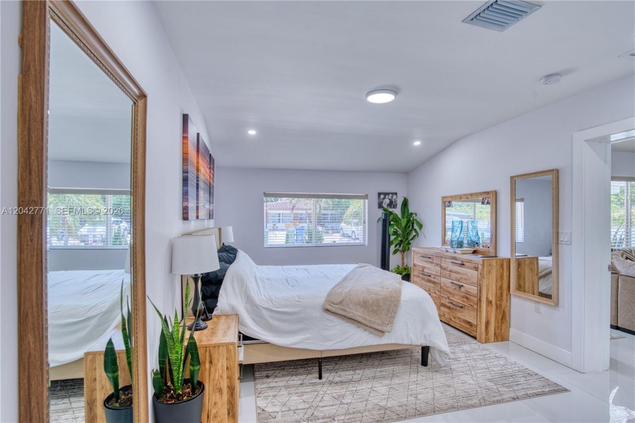 132 Almar Dr , Wilton Manors, FL 33334 Photo