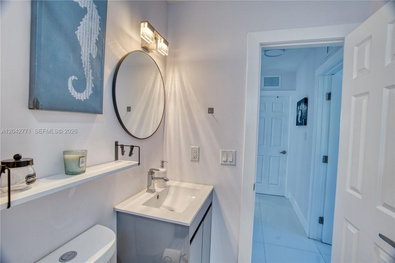 132 Almar Dr , Wilton Manors, FL 33334 Photo