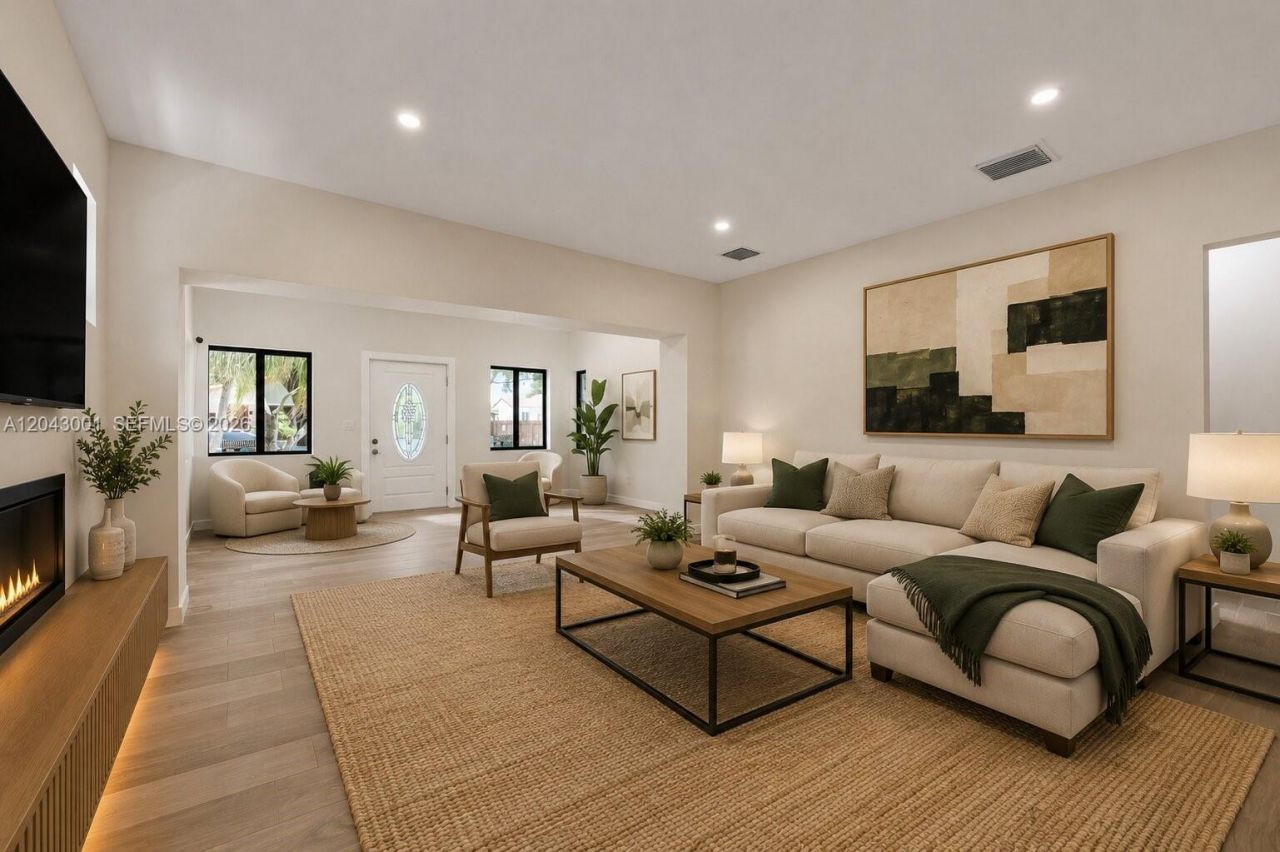 1020 NW 49th St , Miami, FL 33127 Photo