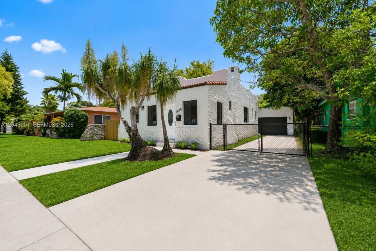 1020 NW 49th St , Miami, FL 33127 Photo