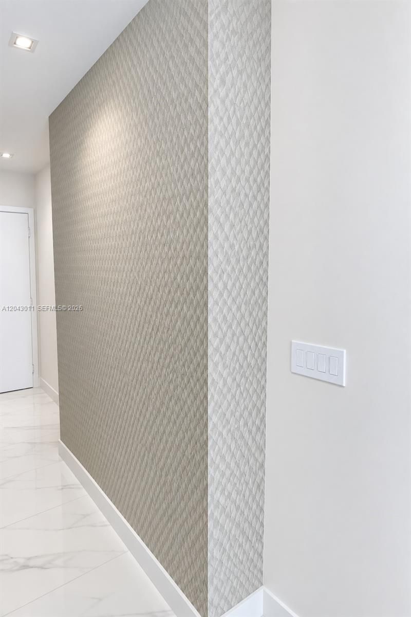 700 NE 24 St, Unit 1004, Miami, FL 33137 Photo