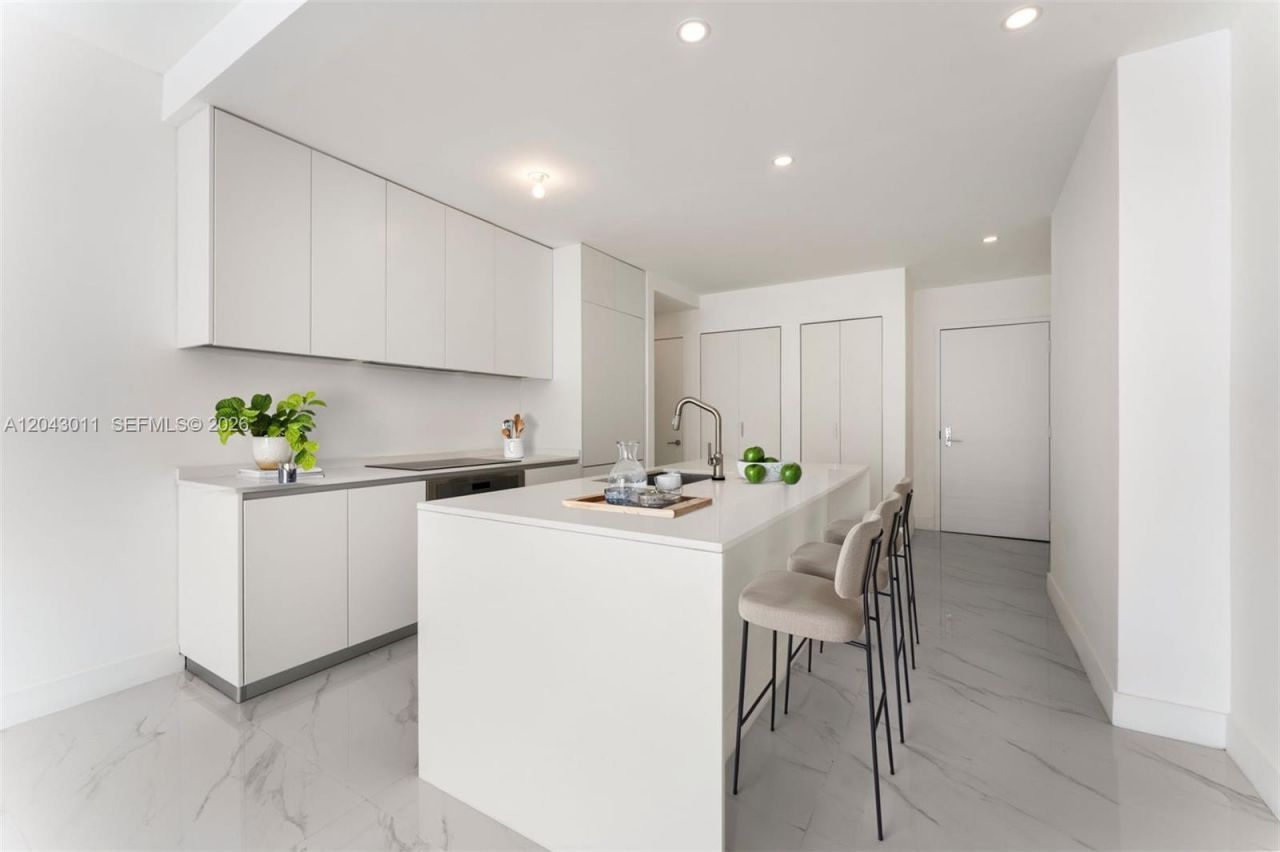 700 NE 24 St, Unit 1004, Miami, FL 33137 Photo