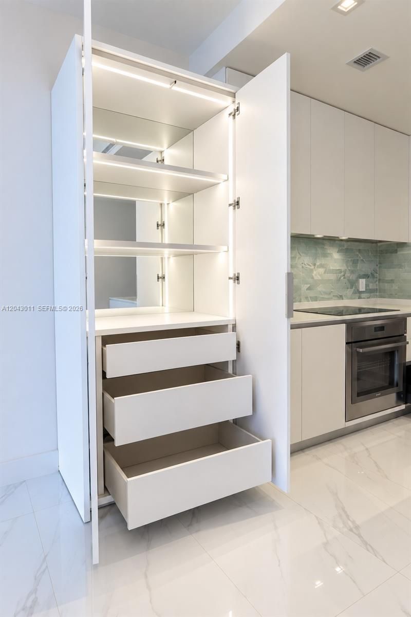 700 NE 24 St, Unit 1004, Miami, FL 33137 Photo