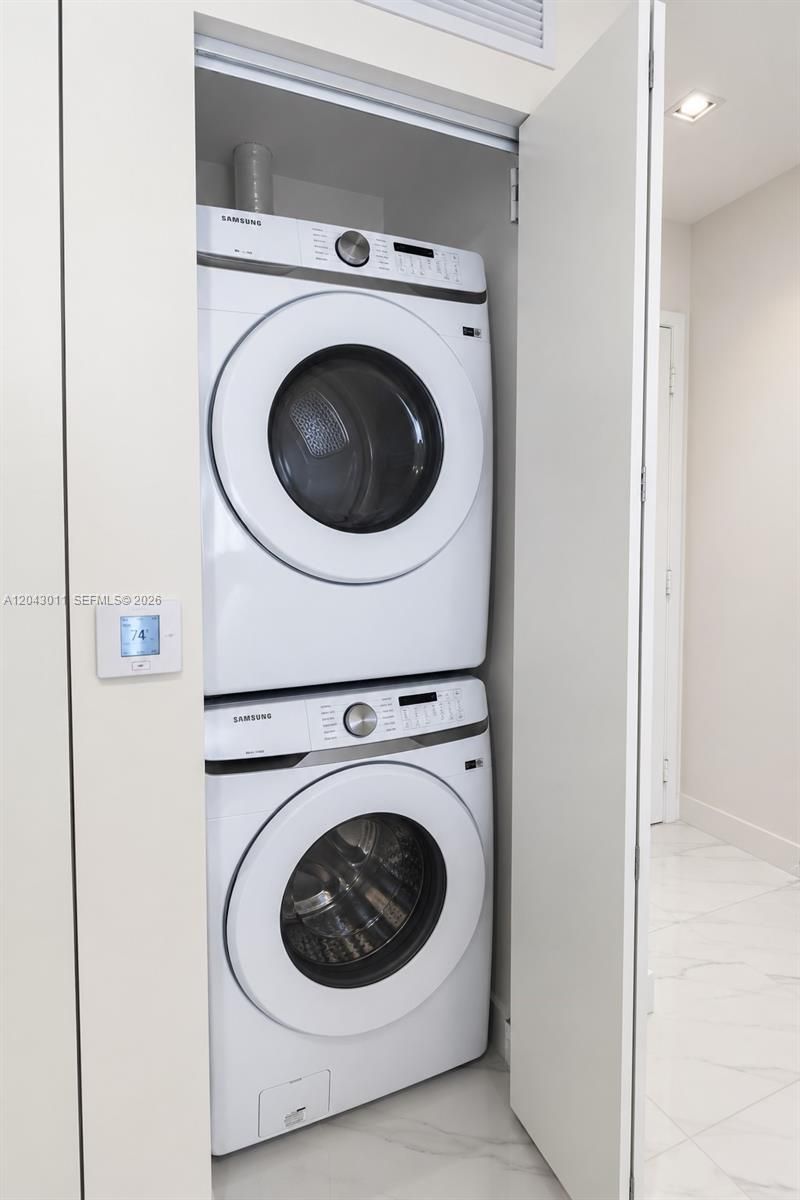 700 NE 24 St, Unit 1004, Miami, FL 33137 Photo