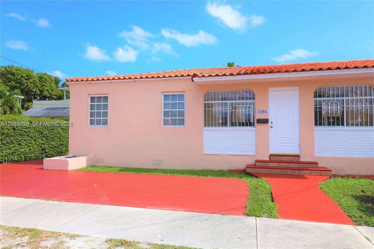 1698 SW 20th St , Unit 01, Miami, FL 33145 Photo